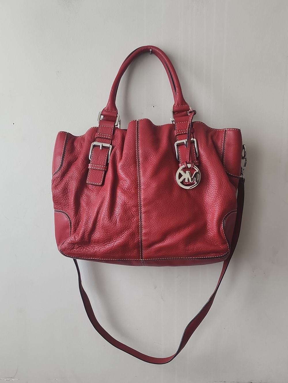 Michael Kors Red Leather Shoulder Bag with Logo Charm. Excellent Condition
